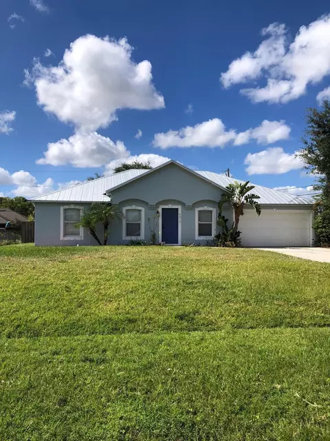 4610 SW Eagle St, Port Saint Lucie, FL 34953