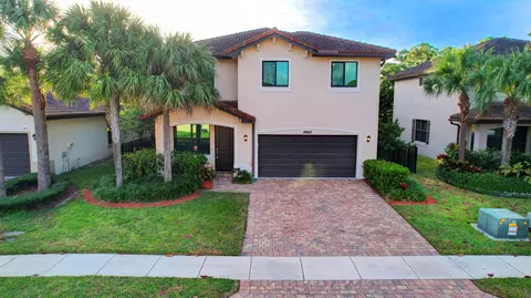 4843 Pond Pine Way, Greenacres, FL 33463