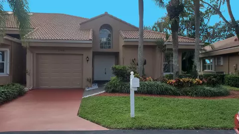 11118 Autoro Ct, Boca Raton, FL 33498