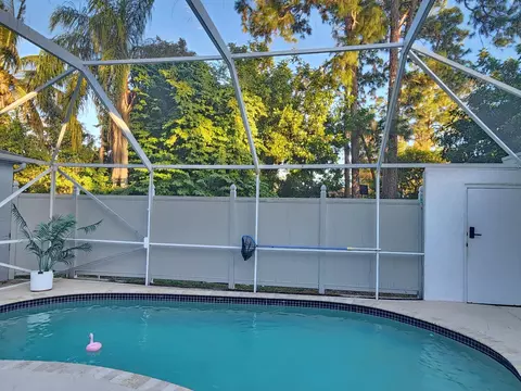 1313 Periwinkle Pl, Wellington, FL 33414