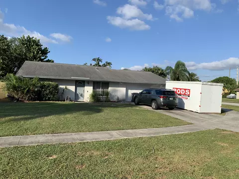 6157 Carthage Cir S, Lake Worth, FL 33463