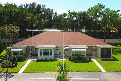 5240 NW 3rd St #B, Delray Beach, FL 33445