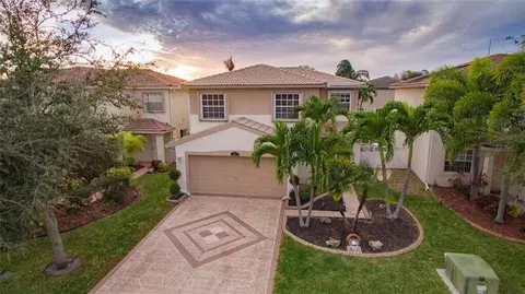 6695 Spring Garden Run, Lake Worth, FL 33463