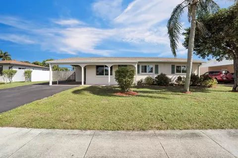 432 Inglewood Dr, Palm Springs, FL 33461