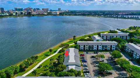714 Executive Center Dr #28, West Palm Beach, FL 33401