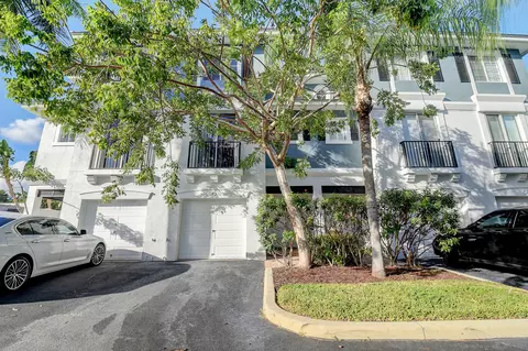 260 NE 3rd St #4E, Delray Beach, FL 33444