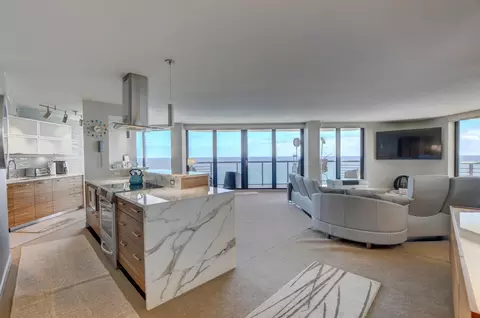 250 S Ocean Blvd #19A, Boca Raton, FL 33432