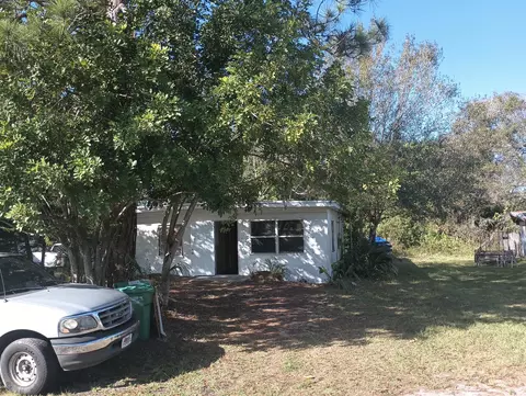 2309 S 36th St, Fort Pierce, FL 34981