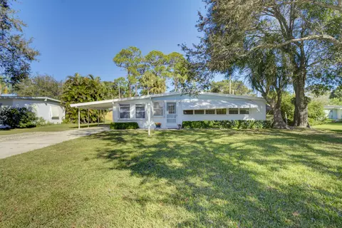 7946 21st St, Vero Beach, FL 32966