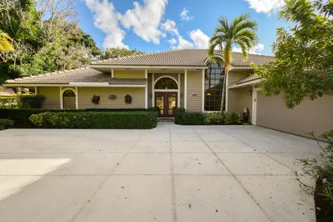2 Alnwick Rd, Palm Beach Gardens, FL 33418