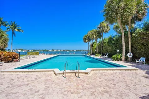 2800 N Flagler Dr #414, West Palm Beach, FL 33407