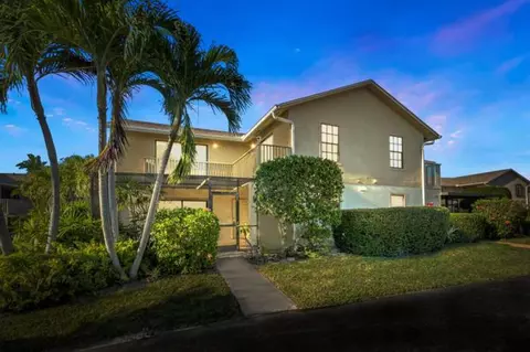 7384 SE Concord Pl, Hobe Sound, FL 33455