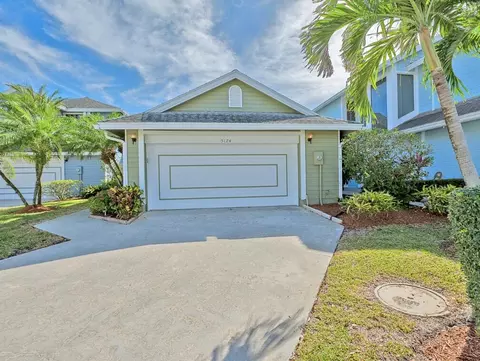 5124 Point Alexis Dr, Boca Raton, FL 33486