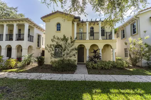 30 Stoney Dr, Palm Beach Gardens, FL 33410