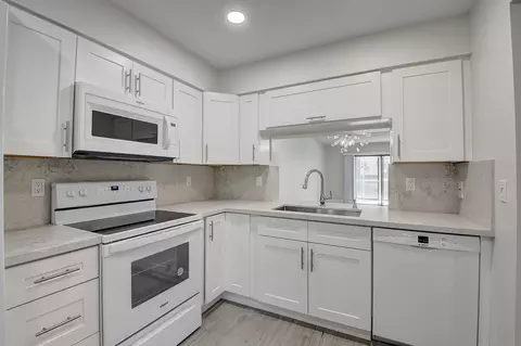 7340 Amberly Ln #108, Delray Beach, FL 33446