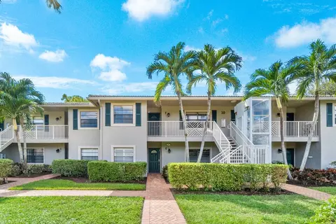 10 Stratford Dr #F, Boynton Beach, FL 33436