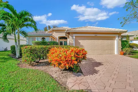 2559 Egret Lake Dr, Greenacres, FL 33413