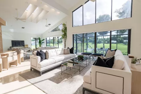 7007 Woodbridge Cir, Boca Raton, FL 33434