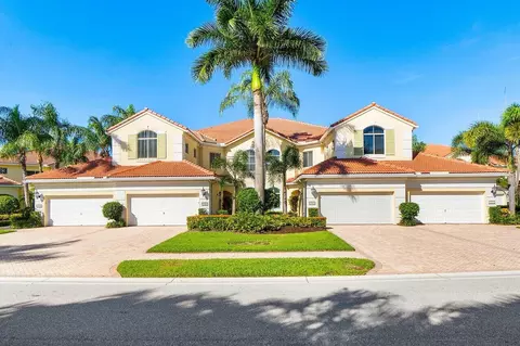 118 Palm Bay Dr #B, Palm Beach Gardens, FL 33418