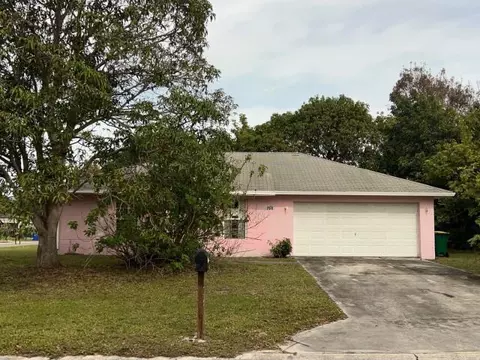 750 25th St SW, Vero Beach, FL 32962