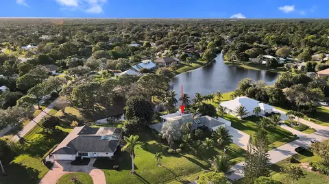 3114 NE Loquat Ln, Jensen Beach, FL 34957