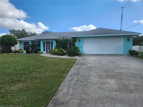 1886 N Olivia Dr, Avon Park, FL 33825