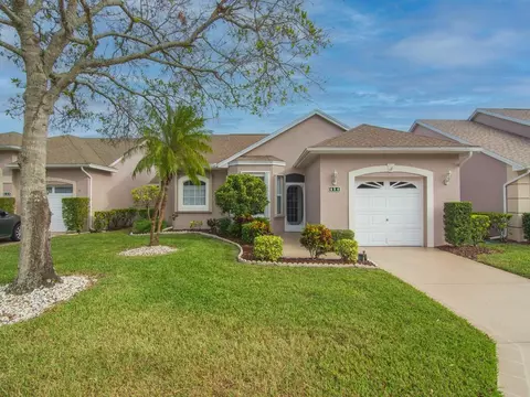 454 NW Turin Ct, Port Saint Lucie, FL 34986