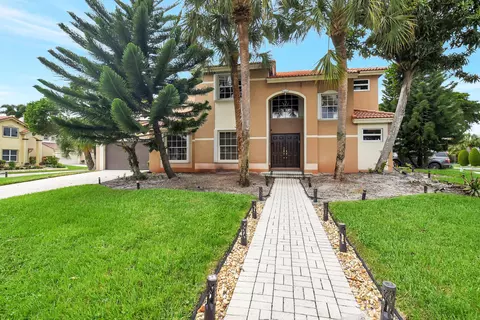 10573 Wheelhouse Cir, Boca Raton, FL 33428