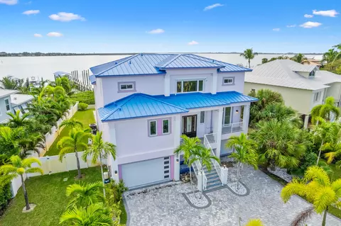 1655 Thumb Point Dr, Fort Pierce, FL 34949