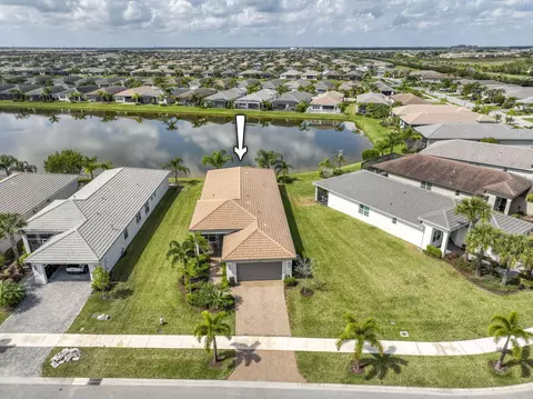 10686 SW Sunray St, Port Saint Lucie, FL 34987
