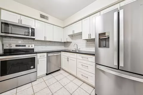 9905 Pineapple Tree Dr #206, Boynton Beach, FL 33436