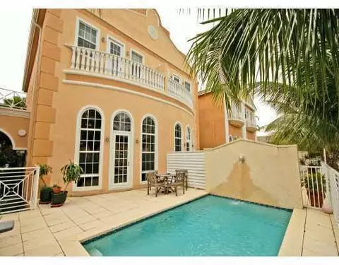 3907 NE 170th St #3907, North Miami Beach, FL 33160
