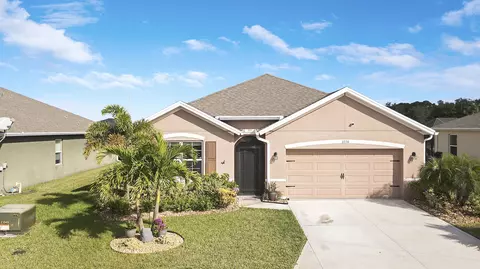 2270 Garfield Dr SW, Vero Beach, FL 32968