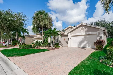 9867 Chantilly Point Ln, Lake Worth, FL 33467