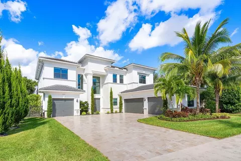 9711 Rennes Ln, Delray Beach, FL 33446