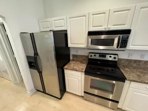 1462 SW Apache Ave, Port Saint Lucie, FL 34953