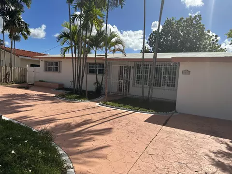 8216 SW 37th St, Miami, FL 33155