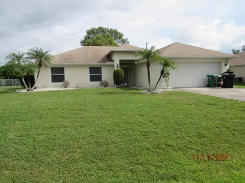 3821 SW Janiga St, Port Saint Lucie, FL 34953