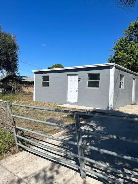 2516 Avenue L Ave #0, Fort Pierce, FL 34947