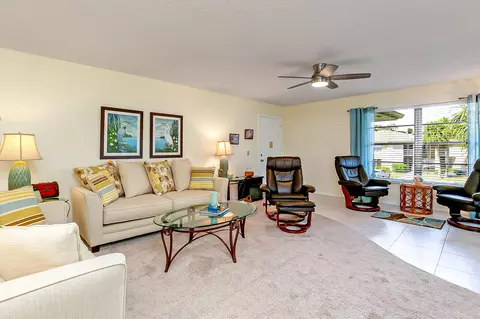 32 Lake Vista Trl #207, Port Saint Lucie, FL 34952