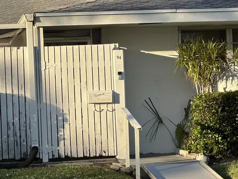 94 East Ct, Royal Palm Beach, FL 33411