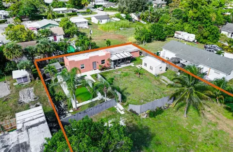 1281 Sunrise Rd, West Palm Beach, FL 33406