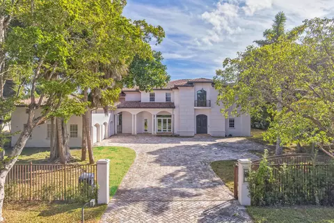 10601 SW 67th Ct, Pinecrest, FL 33156
