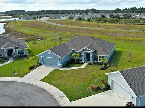 8313 Cristelle Ct, Fort Pierce, FL 34951