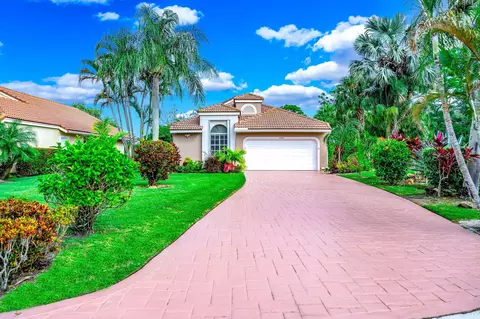 13838 Palm Grove Pl, West Palm Beach, FL 33418