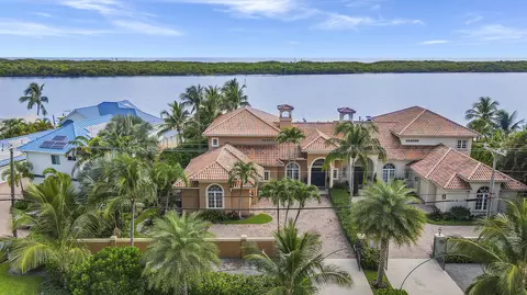 18385 SE Federal Hwy, Tequesta, FL 33469