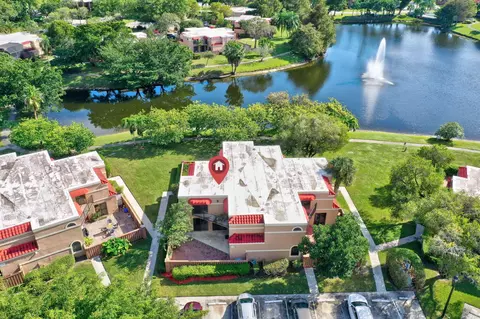 8224 Severn Dr #B, Boca Raton, FL 33433