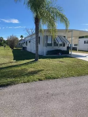30 Del Sol, Port Saint Lucie, FL 34952