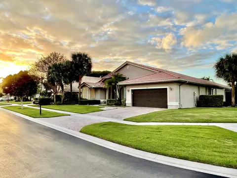 7257 Amber Falls Ln, Boynton Beach, FL 33437