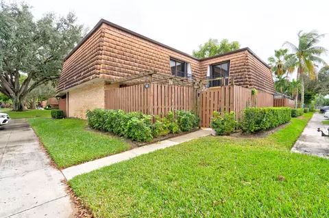102 1st Ln, Greenacres, FL 33463